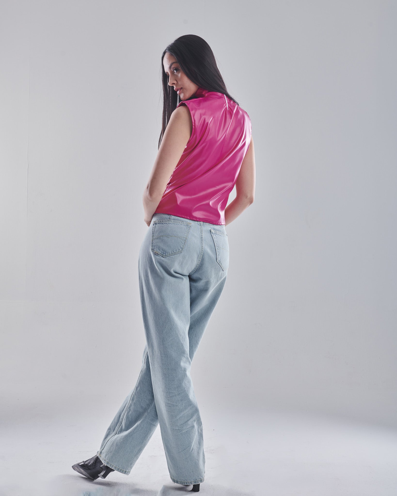 Pleated leather top in fuschia