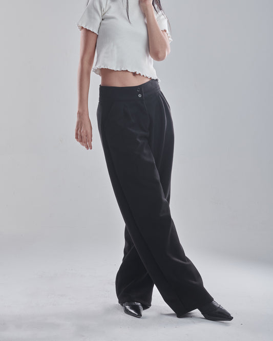 Suede pants in black