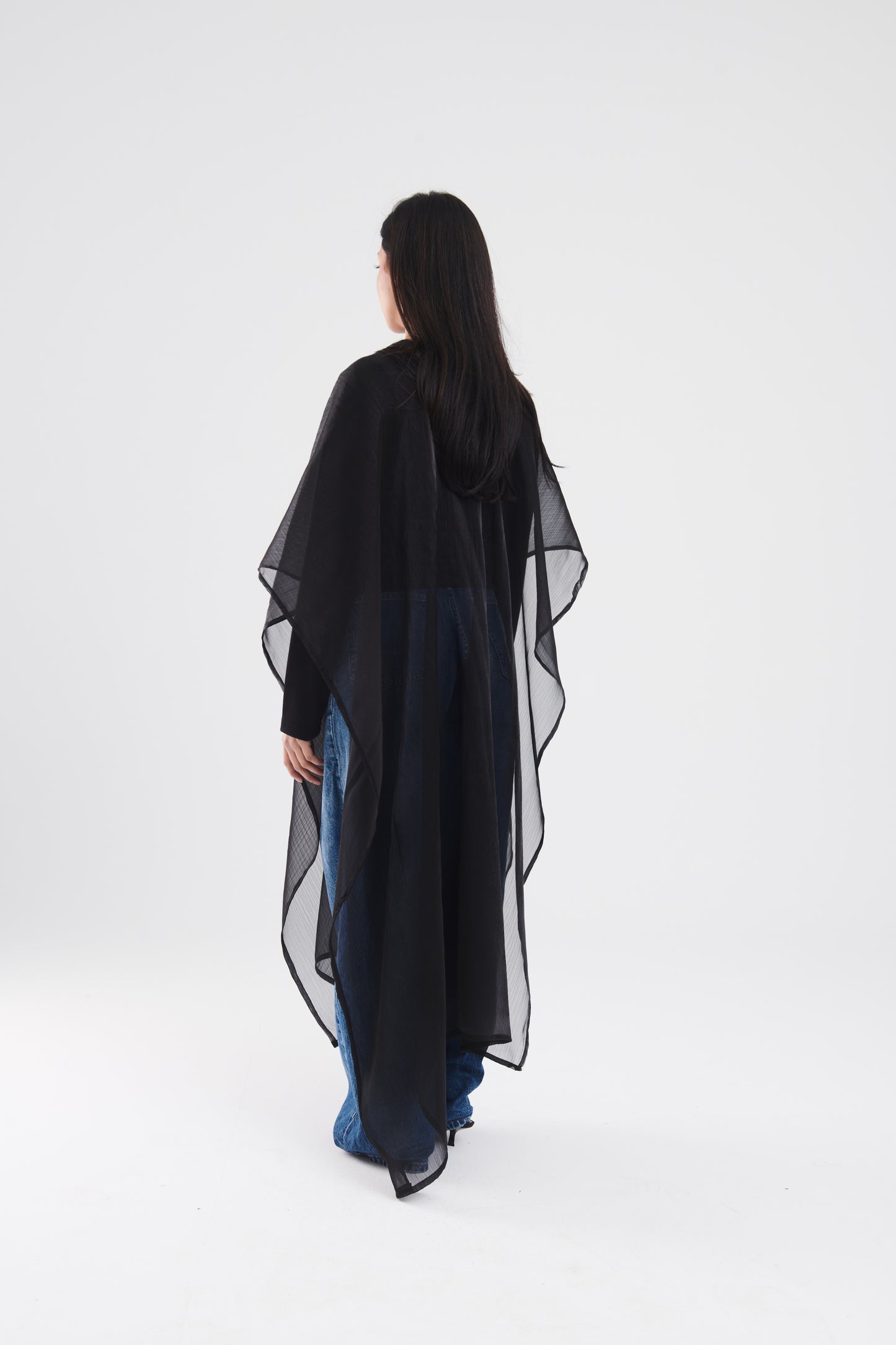 The cape in black