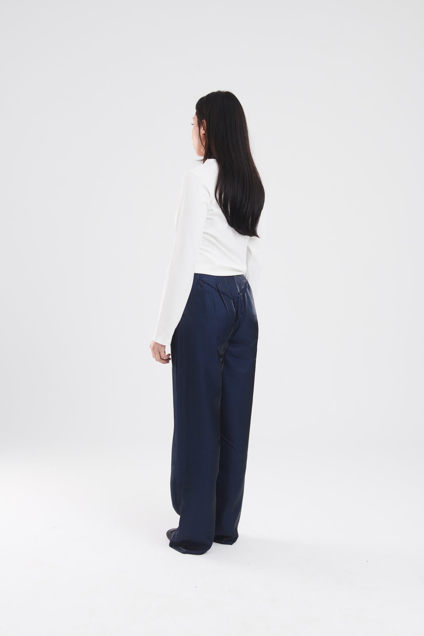 The shimmer pants in navy