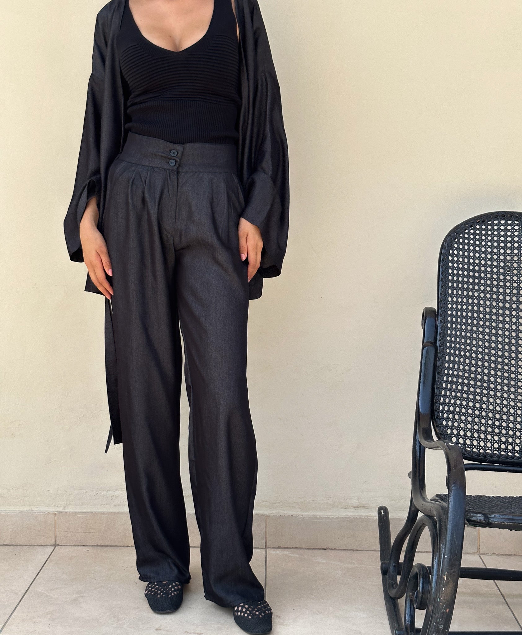 Tencel pants in black