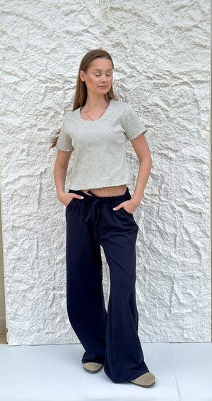 Relaxed pants in navy