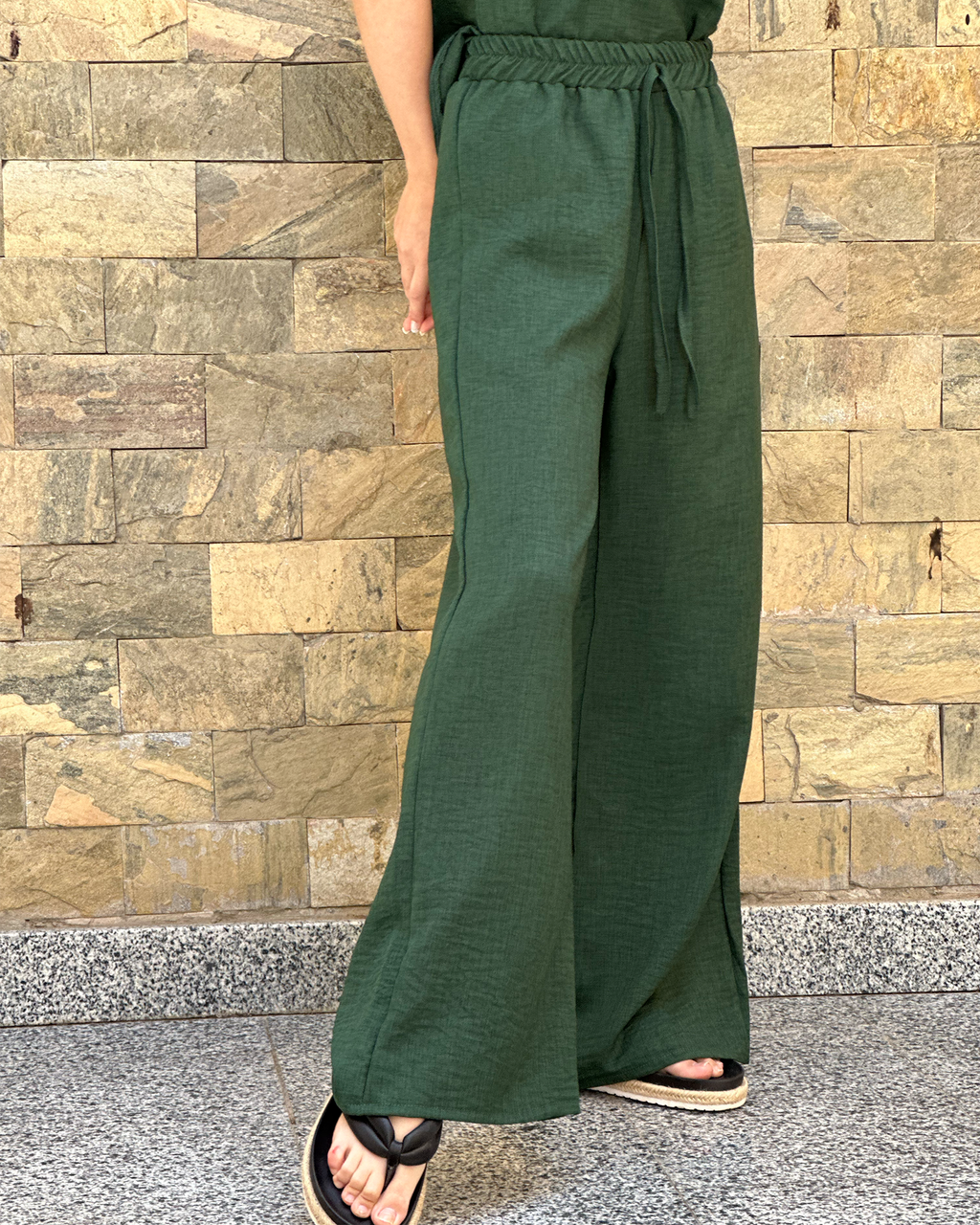 Tangled pants in green