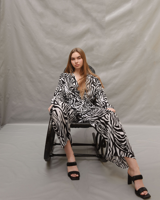 Zebra kimono set in white